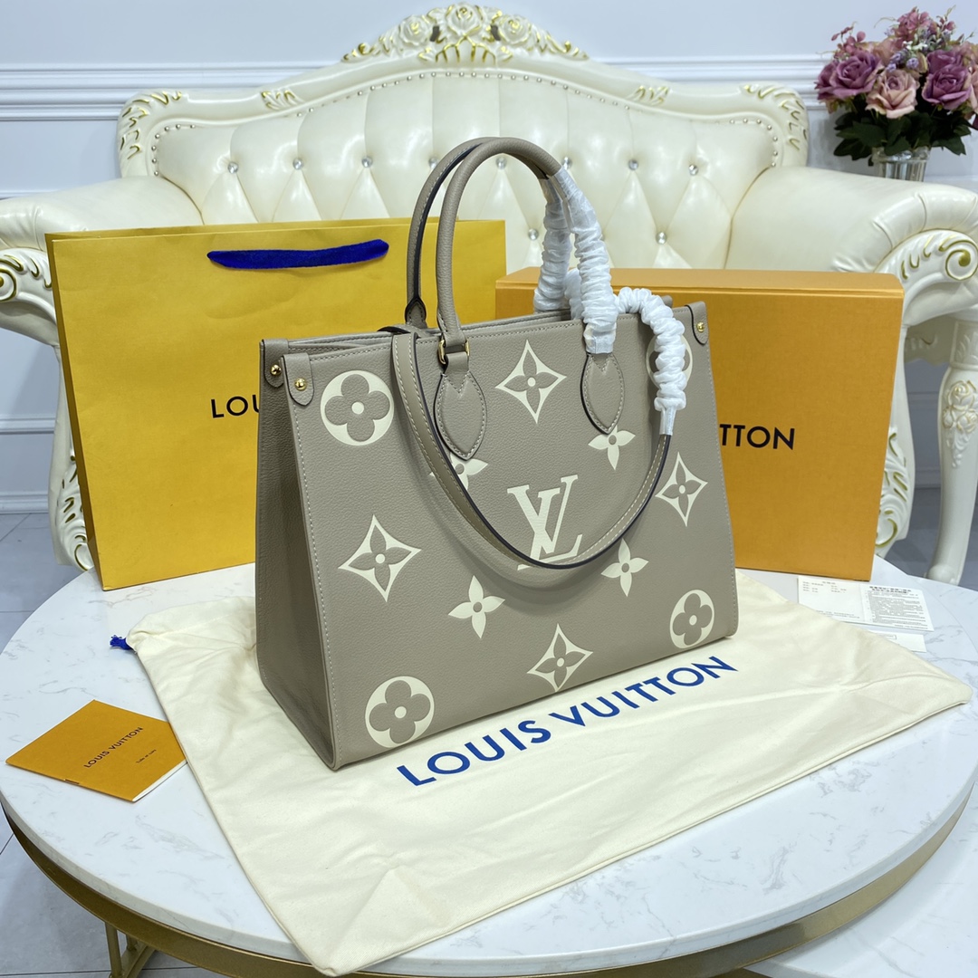 Louis Vuitton ONTHEGO MM Monogram Handbag M45494 Dove/Cream